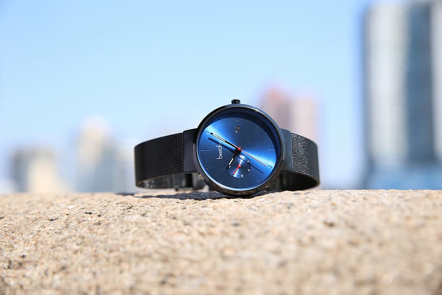 watch, simple, scene, selective focus, time, close-up, single object HD wallpaper
