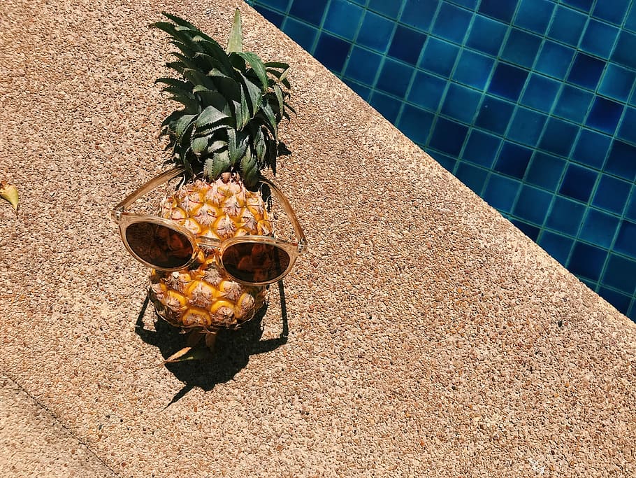 Tropical fruit, sunglasses on pineapple fruit, swimming pool HD wallpaper