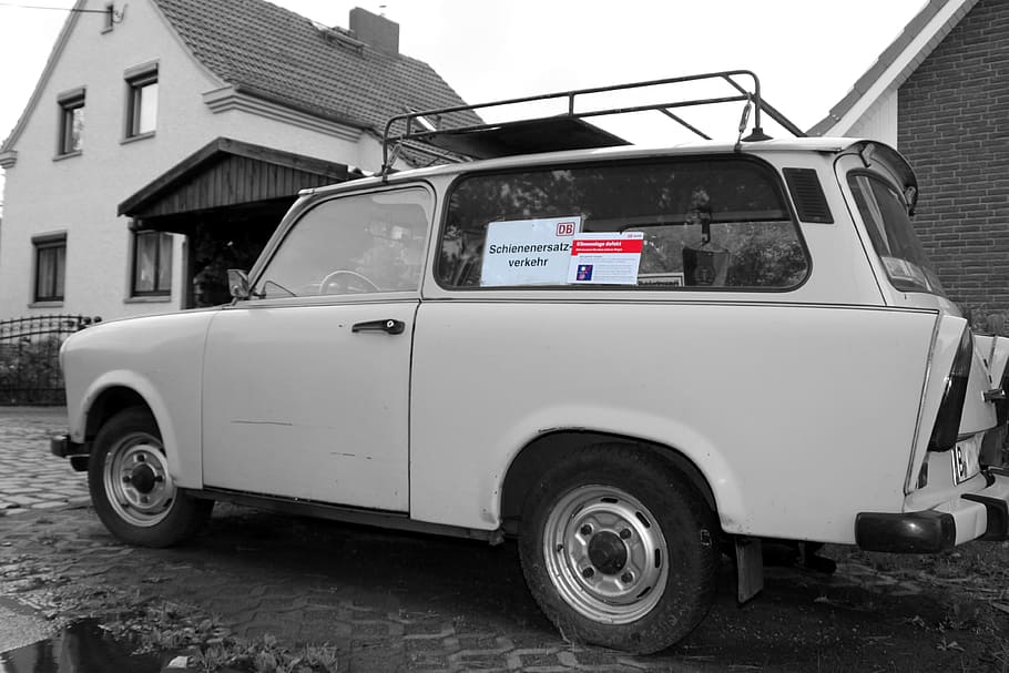rail replacement service, german, train, satire, black, white HD wallpaper