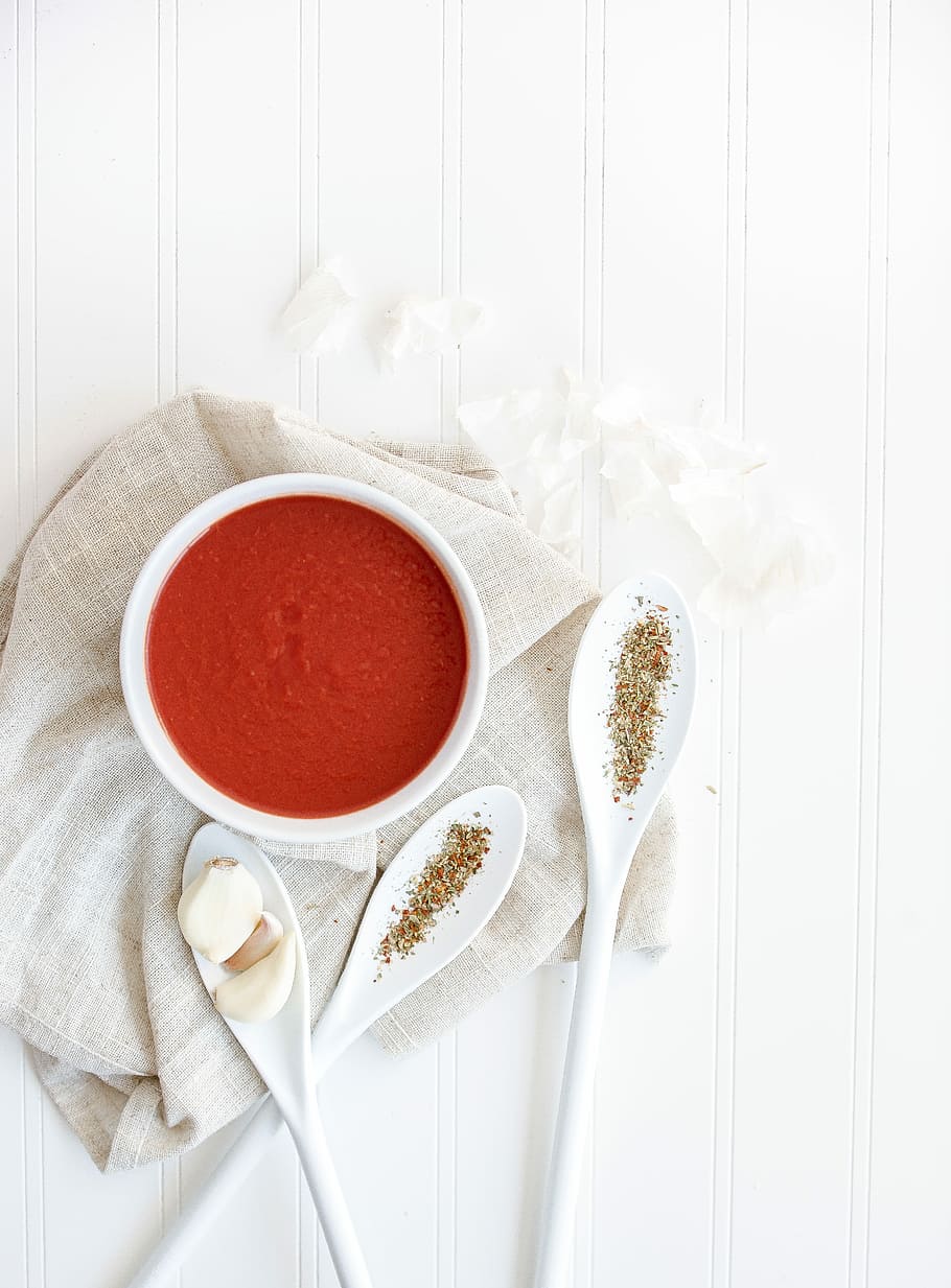 spices on ceramic containers, three white plastic spoon with red sauce HD wallpaper
