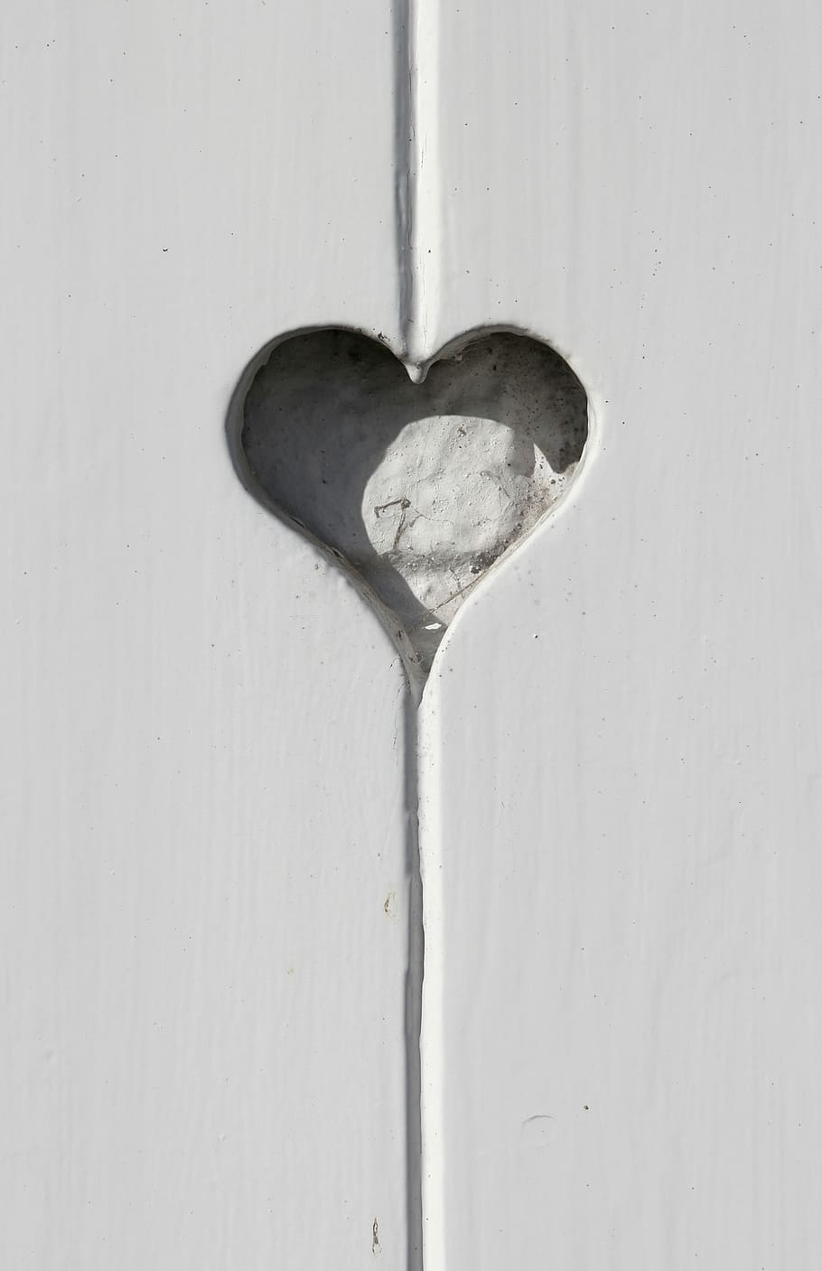 heart, shape, wall, white, wood - Material, no people, wall - building feature HD wallpaper