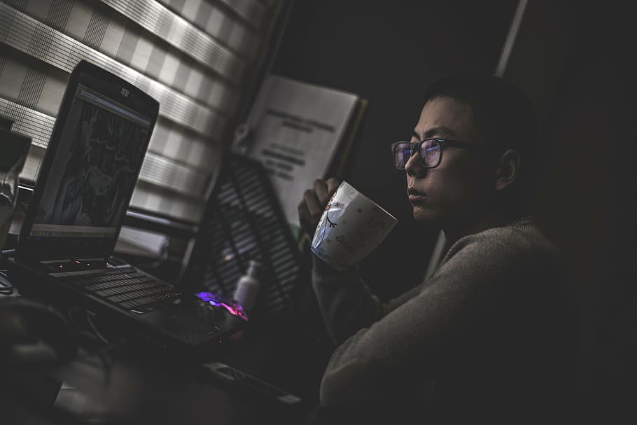 computer, cup, drinking, laptop, man, mug, person, eyeglasses HD wallpaper