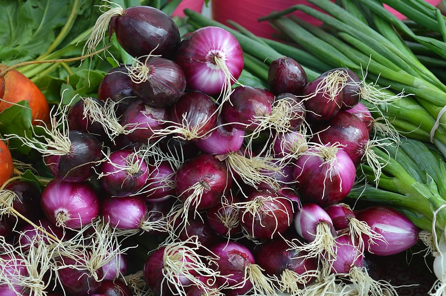 bunch of red onions, green vegetables, market, produce, healthy
