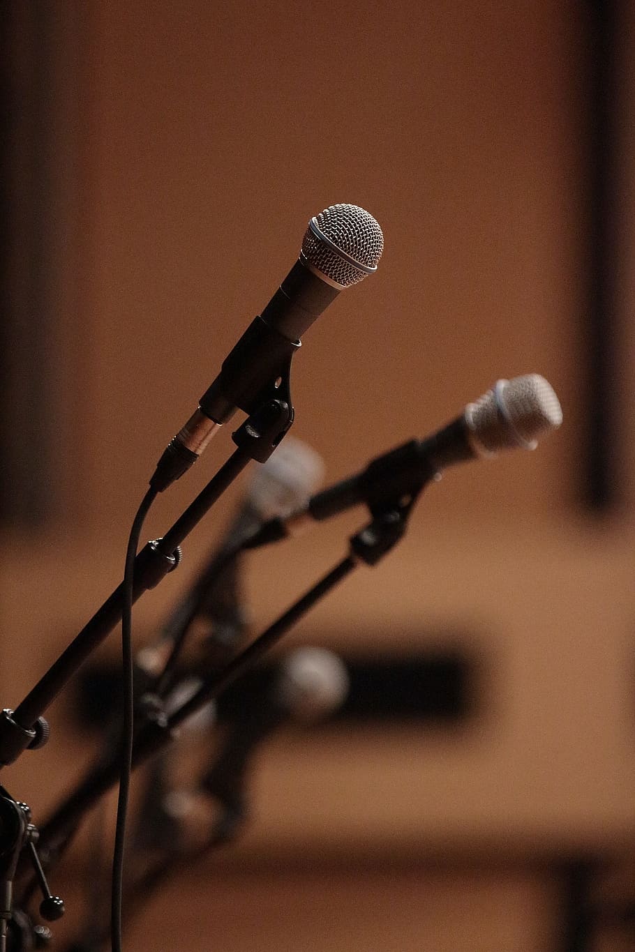 microphone, music, singer, input device, arts culture and entertainment HD wallpaper