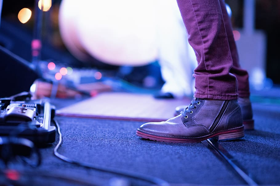 stage, concert, effects, electronic, cable, cord, shoe, footwear HD wallpaper
