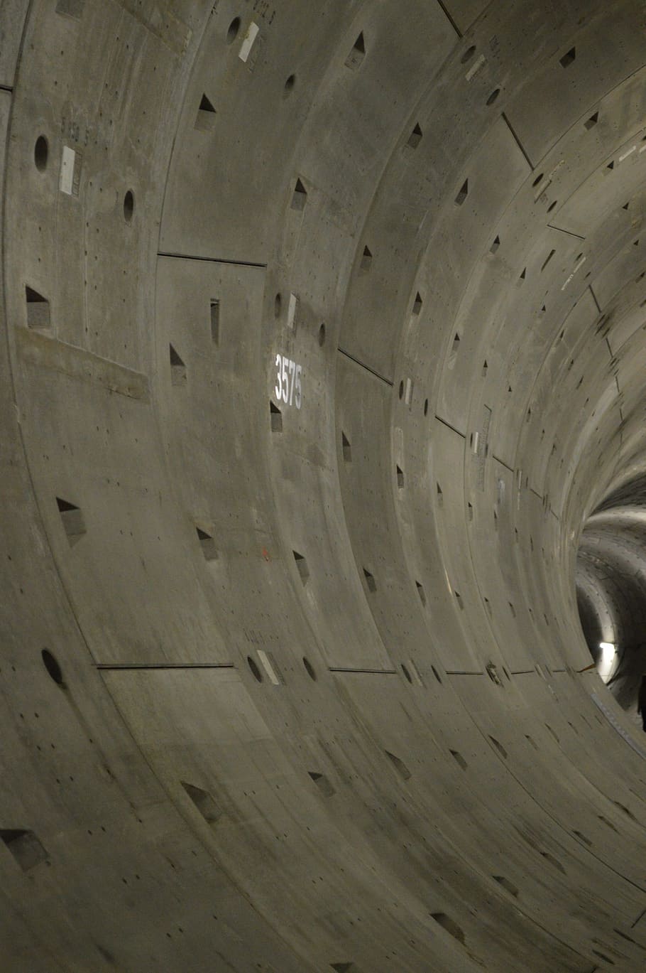 tunnel, concrete, depth, deep, grey, dark, concrete slabs, construction HD wallpaper