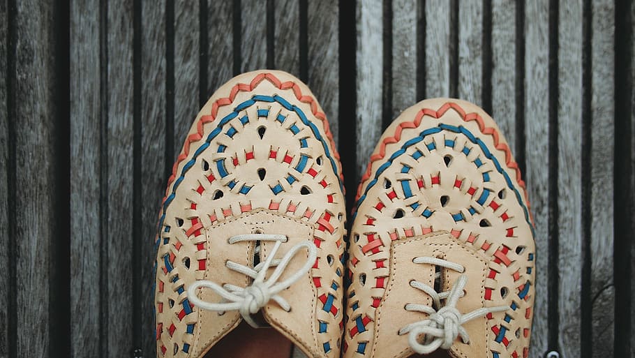 person wearing pair of beige-blue-and-red sneakers, black, gray HD wallpaper