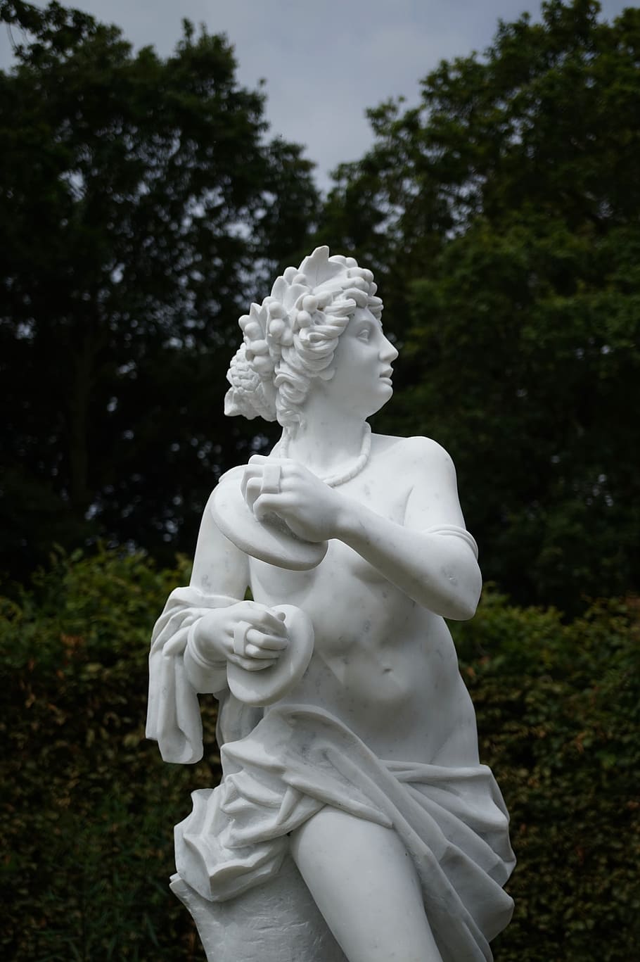 Statue, Marble, Sculpture, White, Woman, dance, music, instruments HD wallpaper