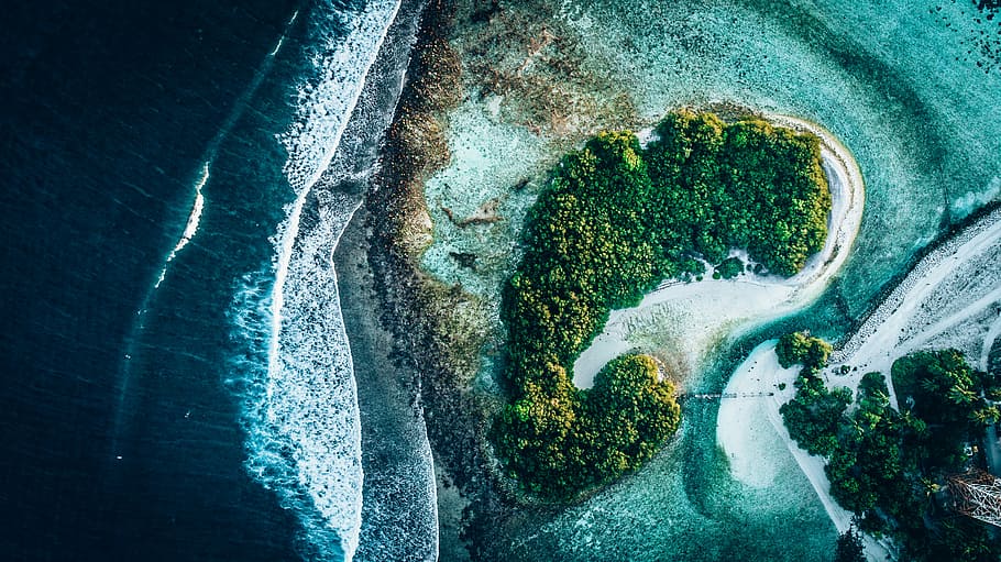 aerial view photography of island, bird's eye view of islet and waves HD wallpaper