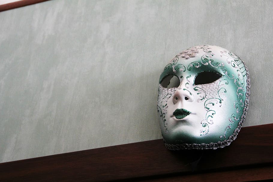 close-up photography of green and white masquerade, mask, carnival HD wallpaper