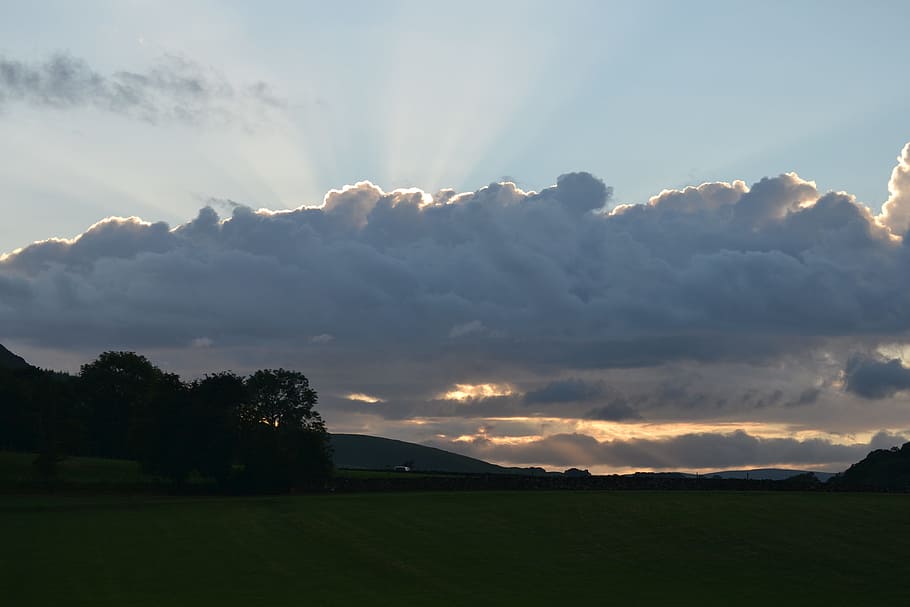 Clouds, Sunrays, Sunbeam, Cloudy, evening, weather, sunset HD wallpaper