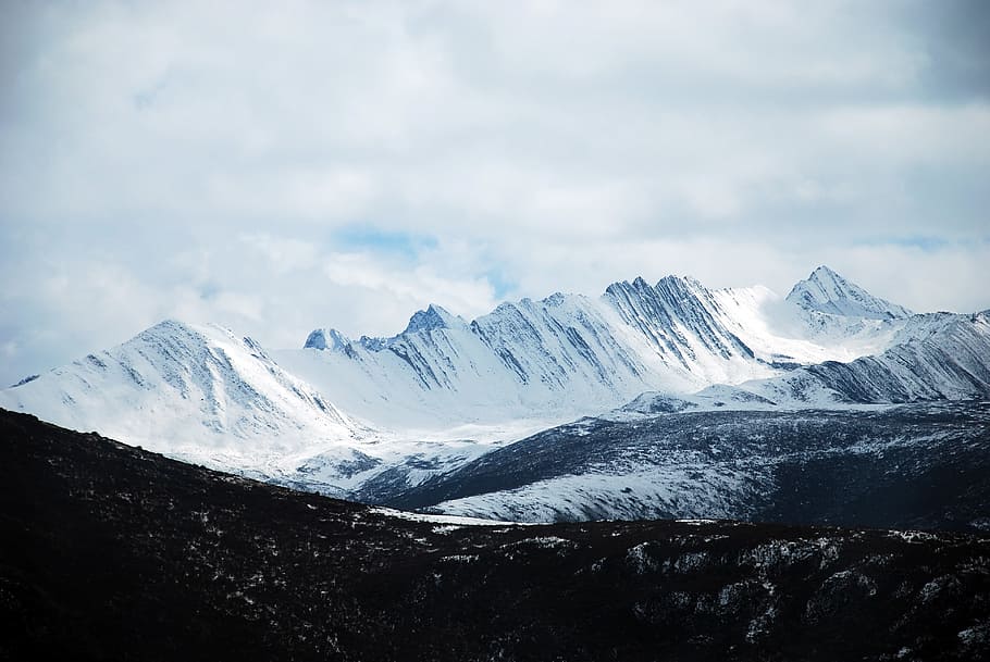 mountain covered in snow at daytime, snow mountain, the scenery HD wallpaper