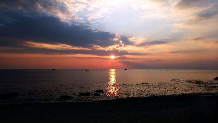 sunrise, dawn, sky, sunset, water, sea, cloud - sky, scenics - nature HD wallpaper
