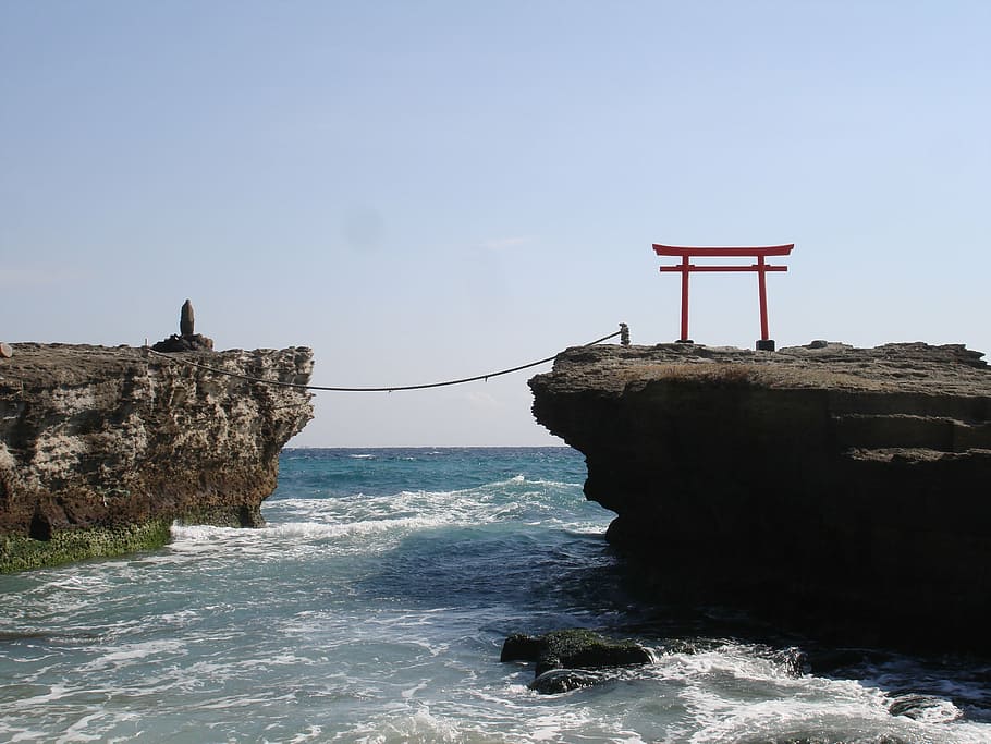 shirahama coast, tori, sea, spirituality, japan, water, rock, HD wallpaper