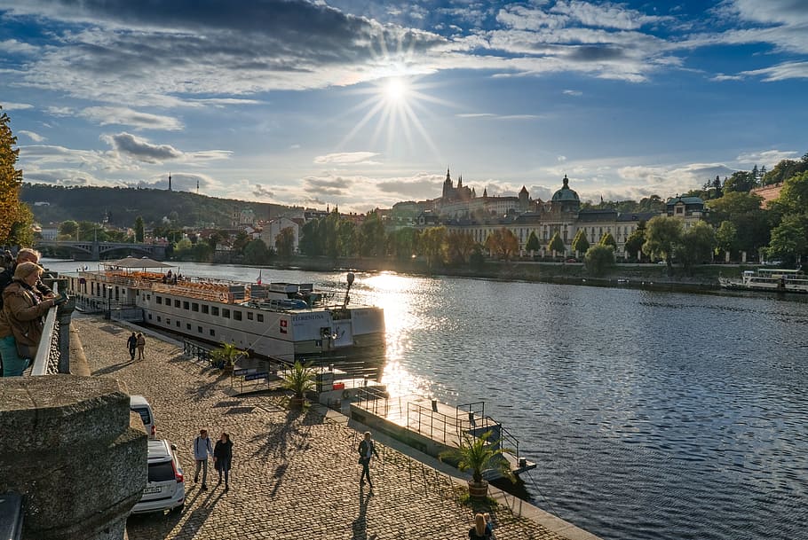 prague, sun, architecture, czech, famous, river, evening, built structure HD wallpaper