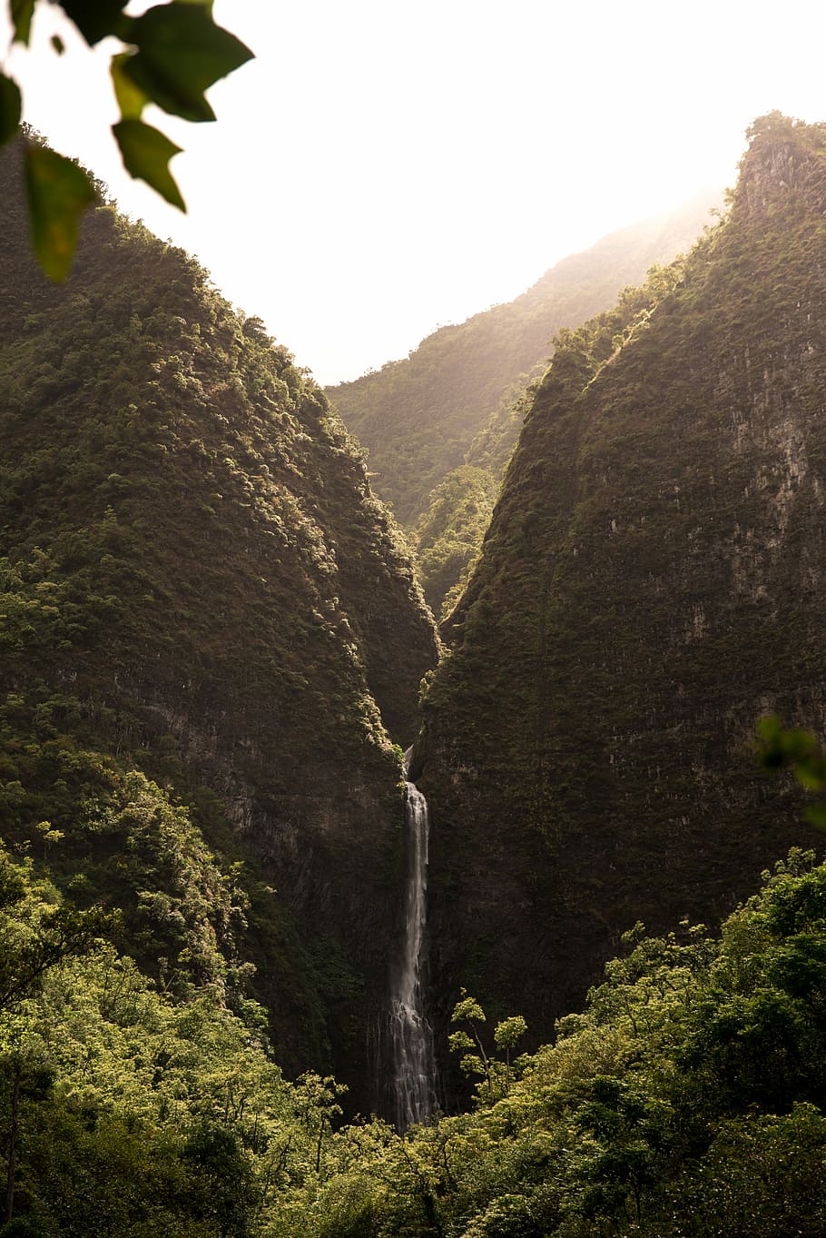 waterfalls between green mountains at daytime, waterfalls time-lapse photography HD wallpaper