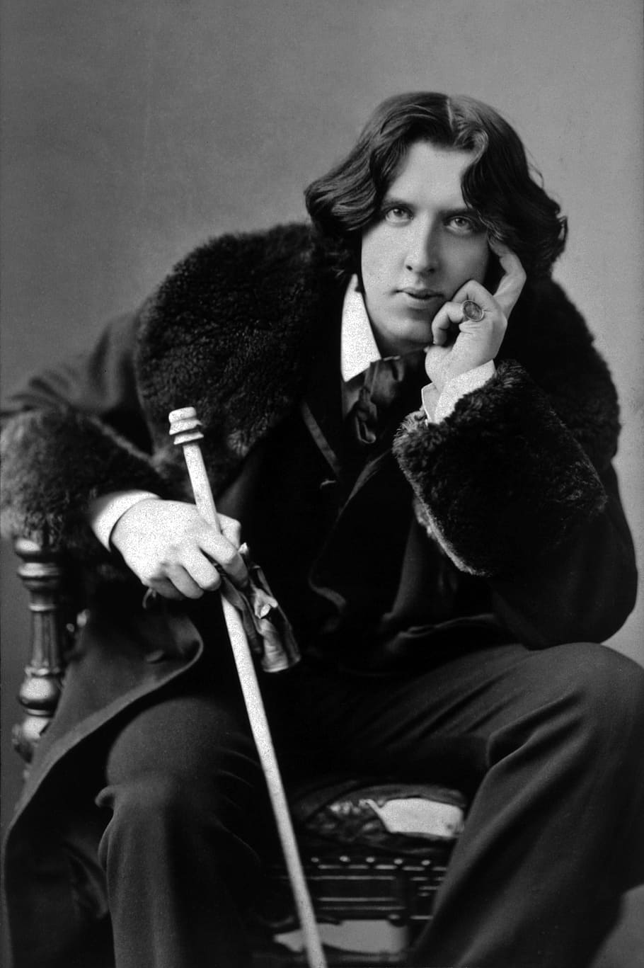 Hd Wallpaper Man Holding White Cane Sitting On Chair Oscar Wilde Images, Photos, Reviews