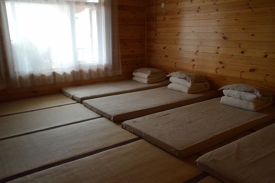 bed, blanket, room, hotel, window, building, bamboo sheet, wood HD wallpaper