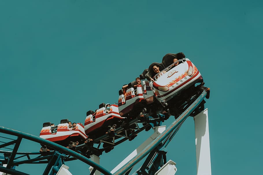 White and Yellow Roller Coaster, daylight, fast, fun, metal, motion HD wallpaper