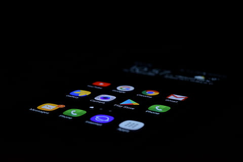 turned on Android smartphone, smartphone icons screengrab, apps HD wallpaper