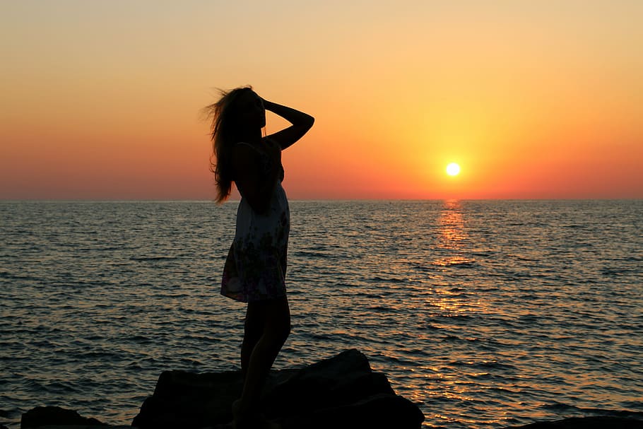 sunset, twilight, dawn, water, girl, sea, sky, orange color HD wallpaper