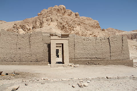 Temple, Village, Workers, desert, old Ruin, egypt, architecture And Buildings HD wallpaper