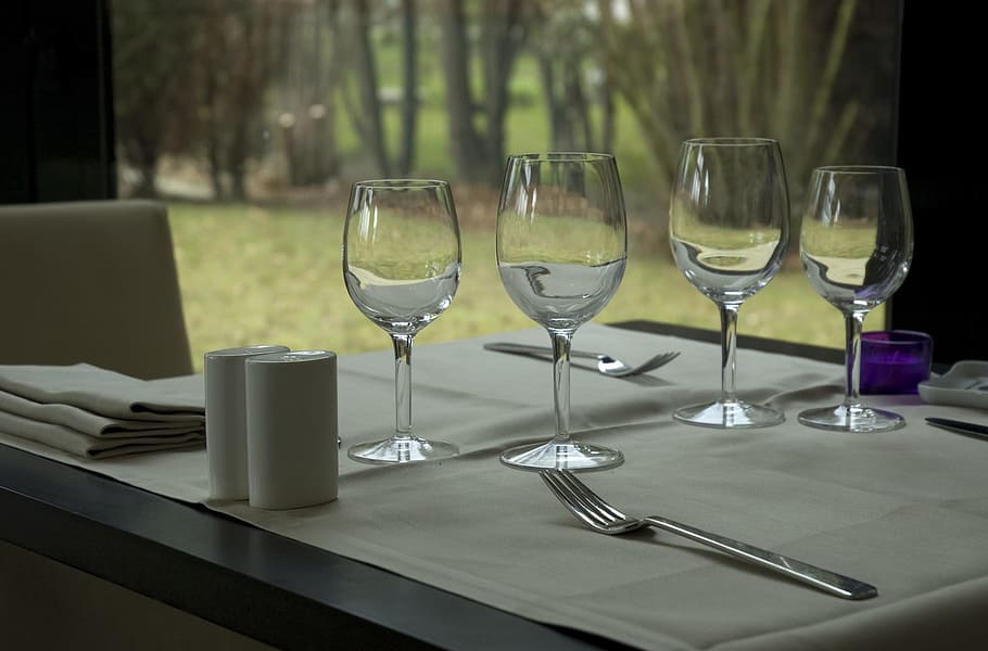 table, tablecloth, cutlery, restaurant, relaxation, restaurant table HD wallpaper