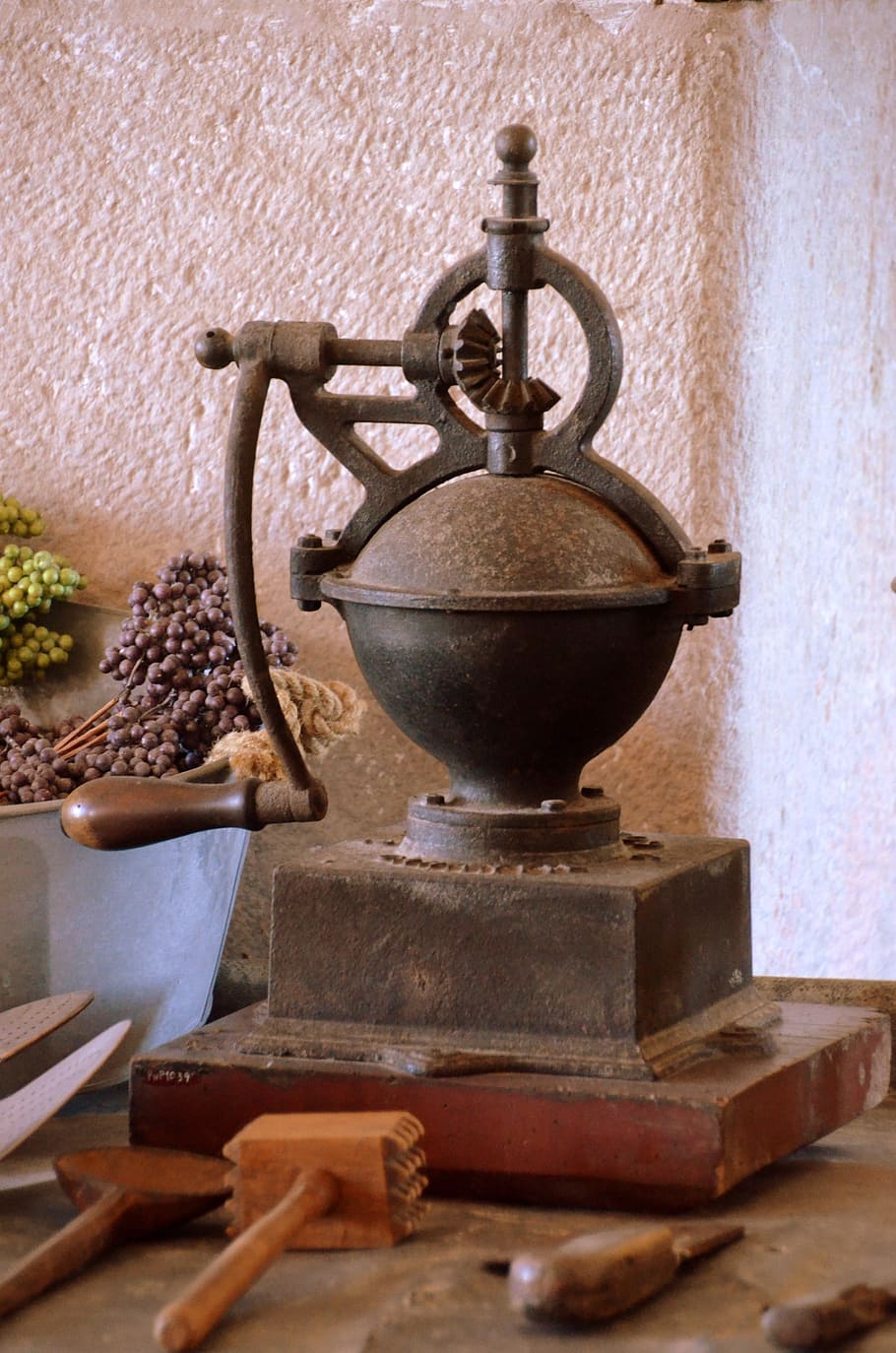 Grinder, Old, Crank, Coffee, Mill, historically, coffee beans HD wallpaper
