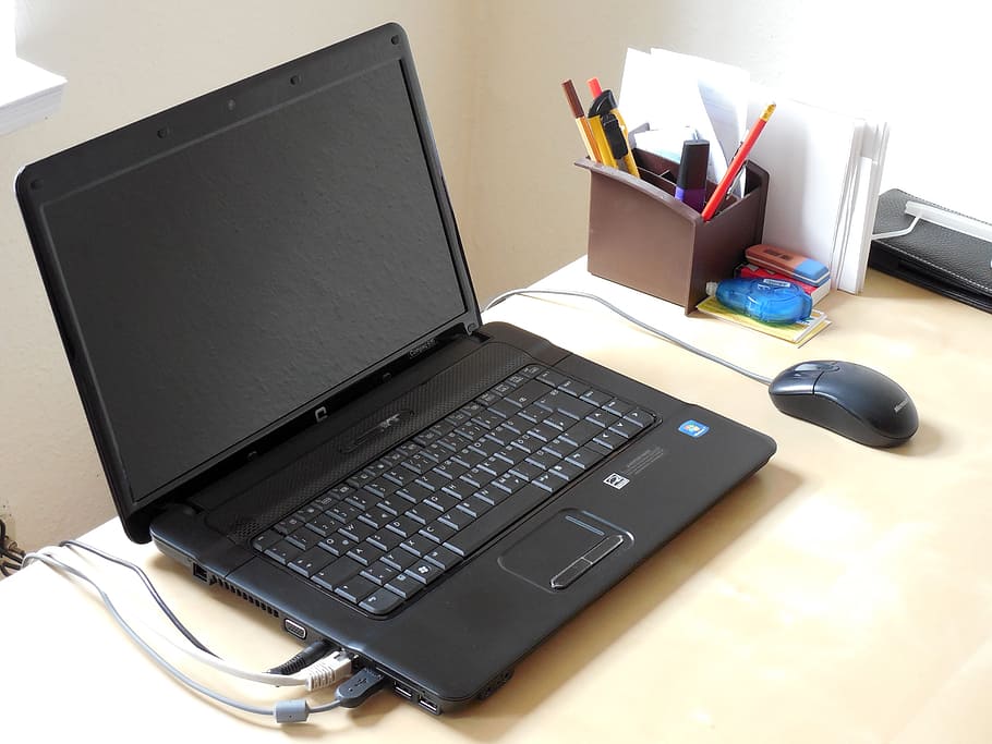 black screen laptop computer on table, office, workplace, business HD wallpaper