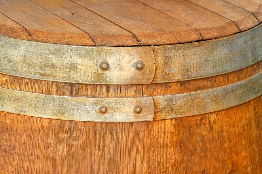 close-up photo of brown wooden barrel, wooden barrels, wine barrel