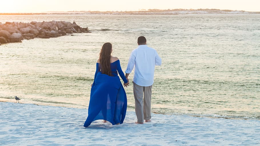 sunset, couple, holding hands, beach, love, sea, ocean, man HD wallpaper