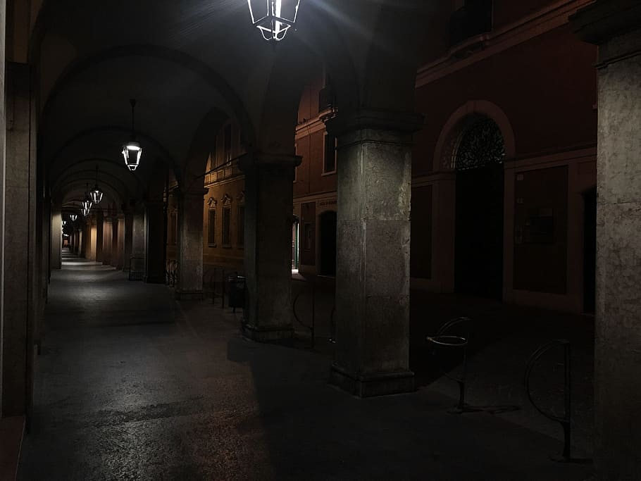 modena, porch, lights, night, architecture, architectural column HD wallpaper