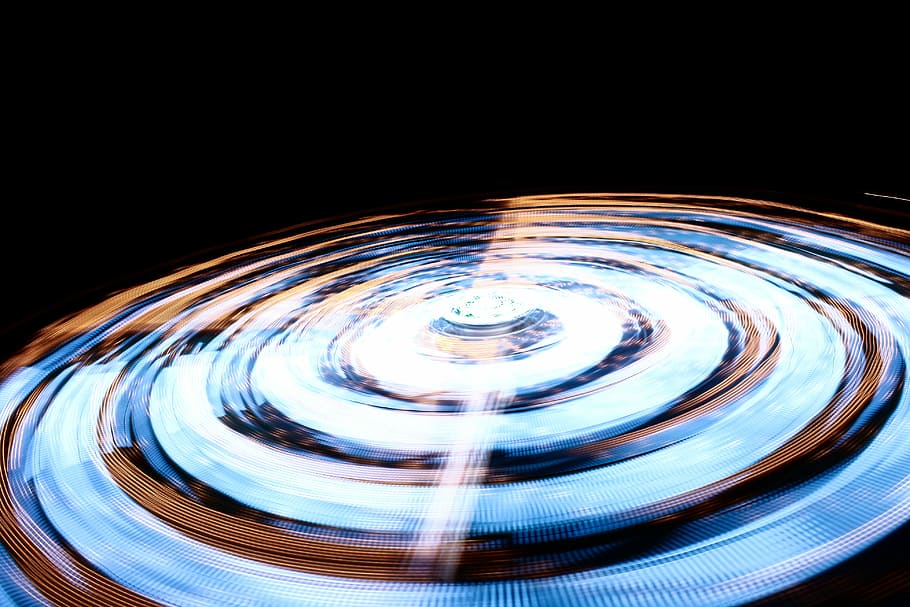 timelapse photography of blue and brown light, timelapse photograph of spinning light HD wallpaper