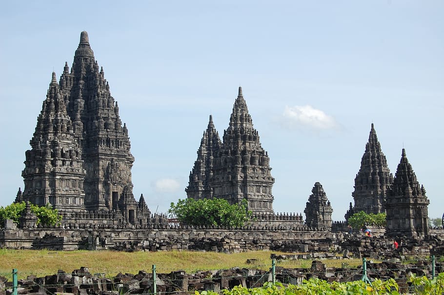 landscape photography of three black temples, candi prambanan