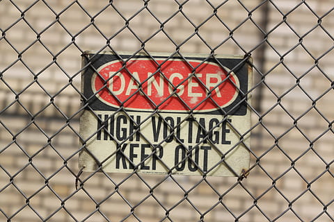 Danger High Voltage Keep Out signage, danger high voltage keep out signage on black chain-link fence HD wallpaper