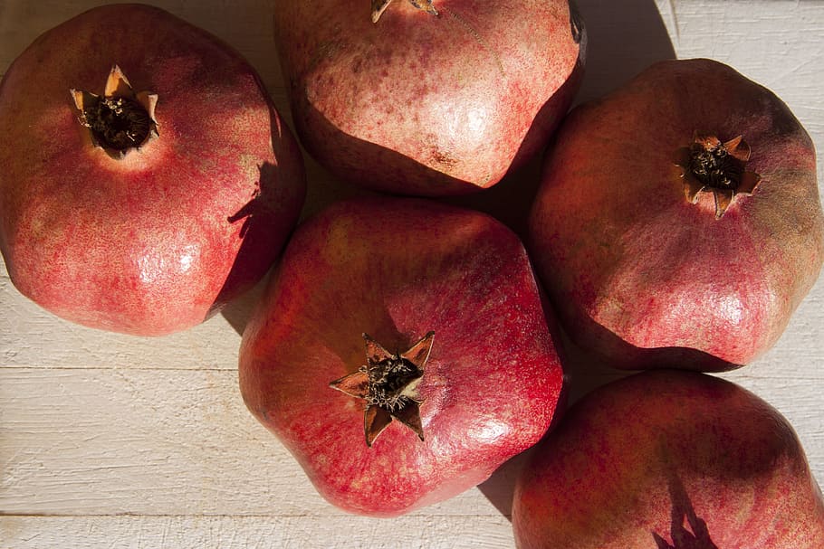 Pomegranate, Red, Fruit, Delicious, healthy, vitamins, punica granatum HD wallpaper