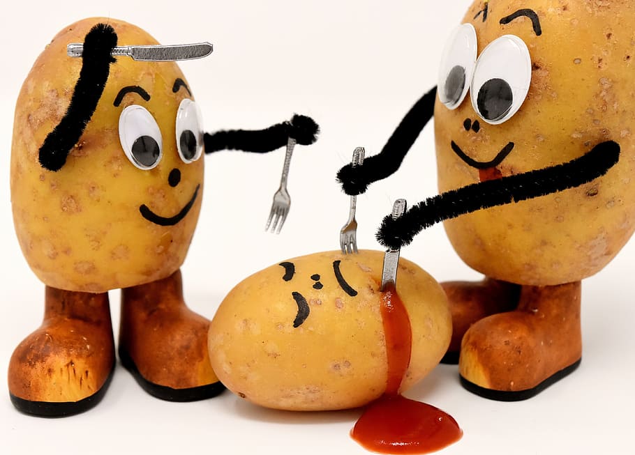 three potatoes holding knife, cannibals, funny, fork, eat, kill, HD wallpaper
