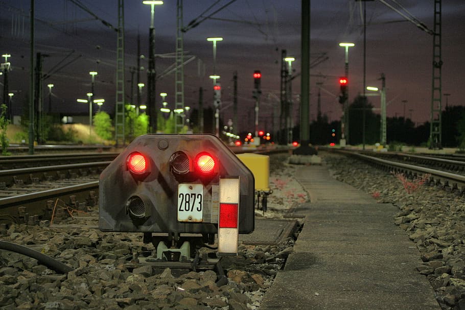 red LED light on railway at night, gleise, train, seemed, yield HD wallpaper