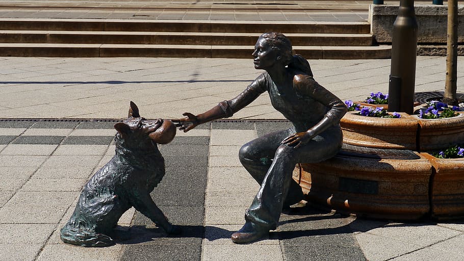 statue, bronze statue, budapest, sculpture, representation HD wallpaper