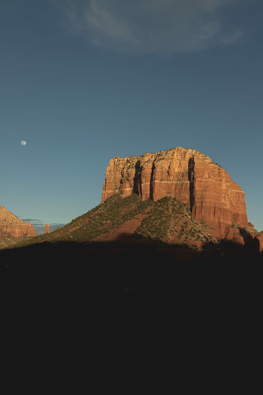 Monument Valley, Utah, landscape photography of rock structure HD wallpaper