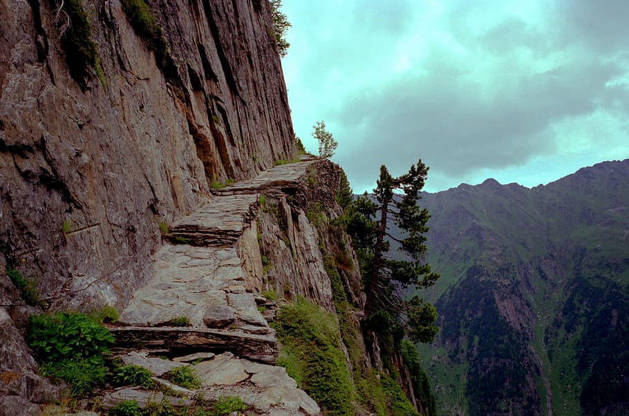 cliff photography, mountain path, trail, landscape, adventure HD wallpaper