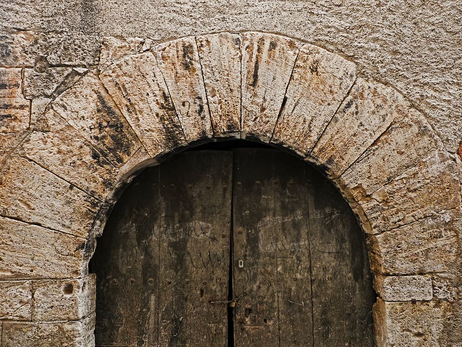 door, stone arch, carved stone, medieval, architecture, built structure HD wallpaper
