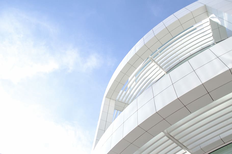 structural shot of building, architectural photography of white concrete building HD wallpaper