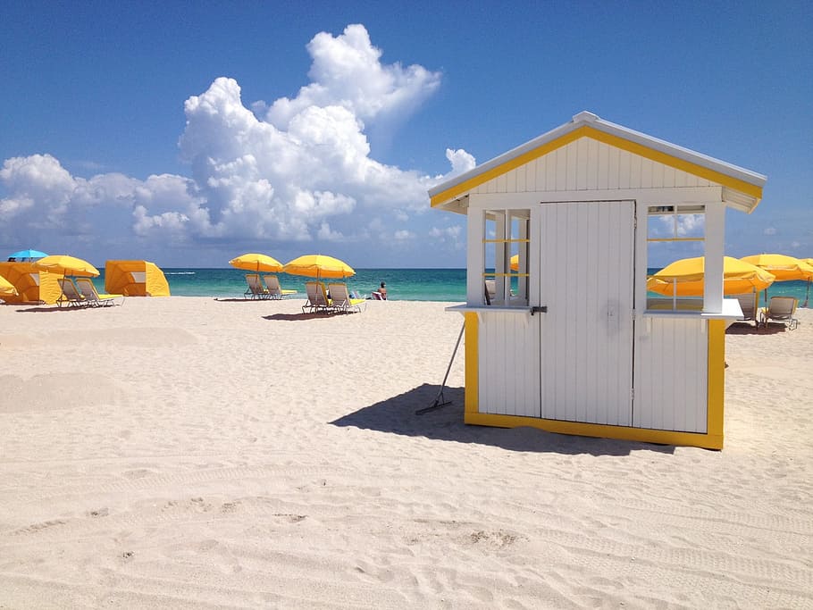 beach, umbrella, ocean, seaside, vacation, relaxation, holiday HD wallpaper