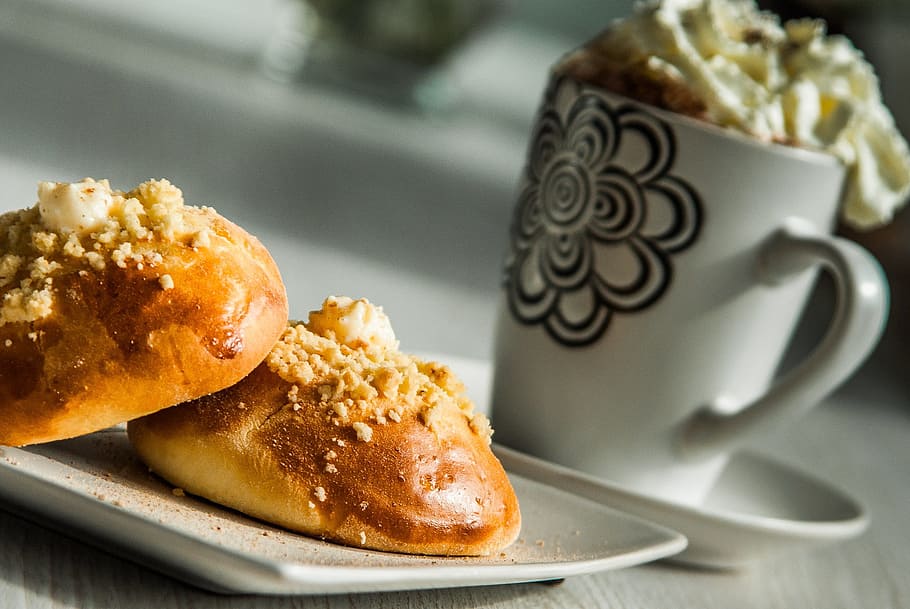 Breakfast, Bun, Coffee, Mug, food and drink, plate, baked, indoors HD wallpaper