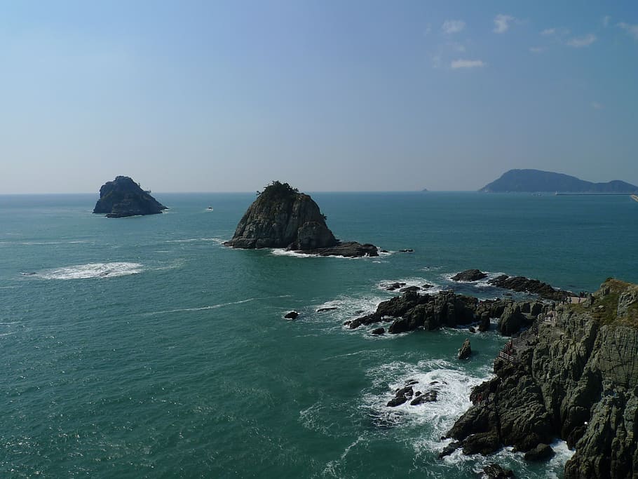 sea, gwangalli, waves, water, beauty in nature, rock, sky, scenics - nature HD wallpaper