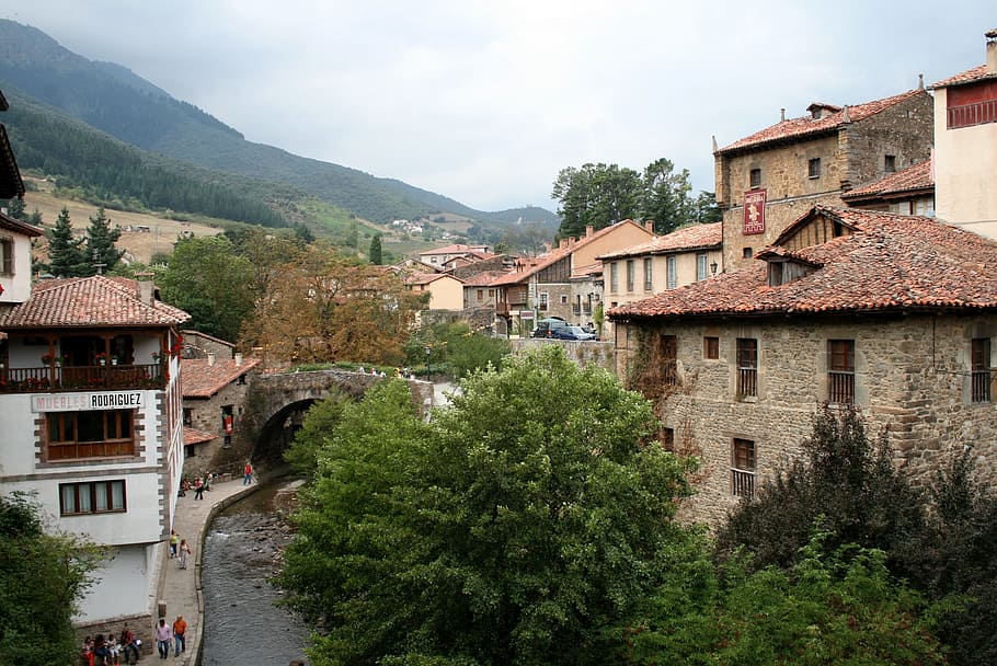 Potes, Cantabria, Spain, Old, Medieval, architecture, village HD wallpaper