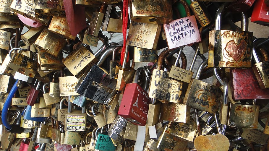 locks, love, bridge, padlock, abundance, large group of objects HD wallpaper