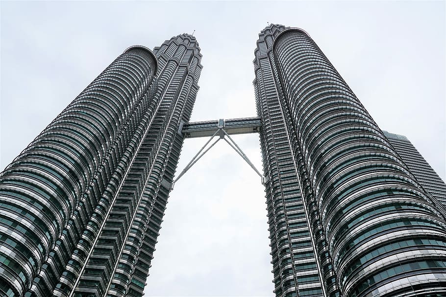low angle photo of Petronas Towers, architecture, skyscraper HD wallpaper