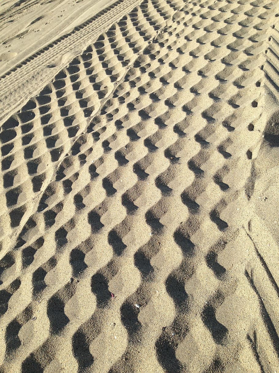 beach, sand, tire tracks, geometric pattern, desert, outdoors HD wallpaper